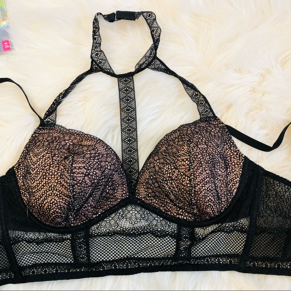 New VIctoria’s Secret Very Sexy Crochet Lace Choker Bra Crop Top